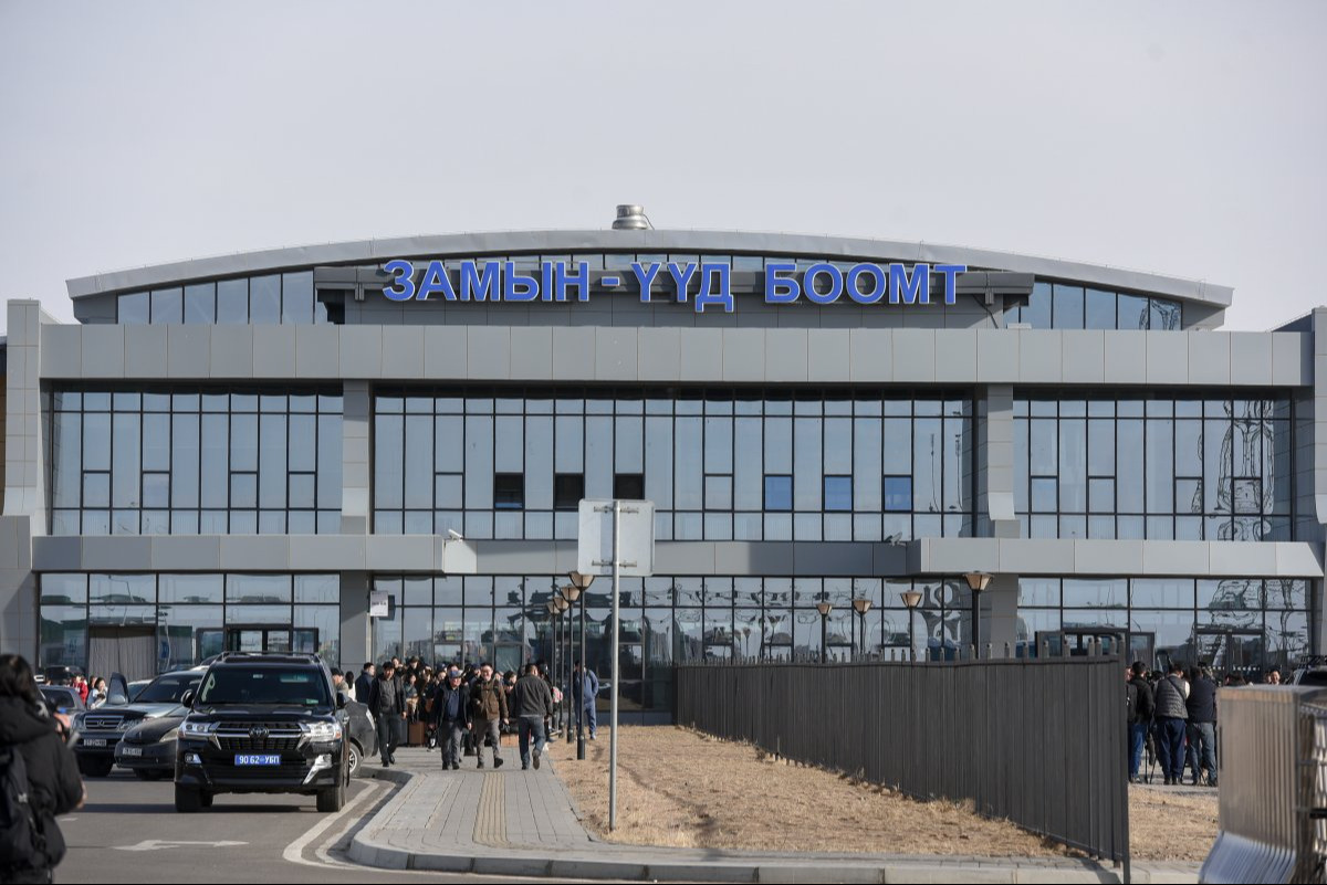 Ирэх сард Гашуунсухайт, Ханги, Замын-Үүд зэрэг автозамын боомтыг түр хаана